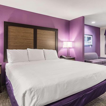 Econo Lodge Inn & Suites North Little Rock Near Riverfront Екстериор снимка